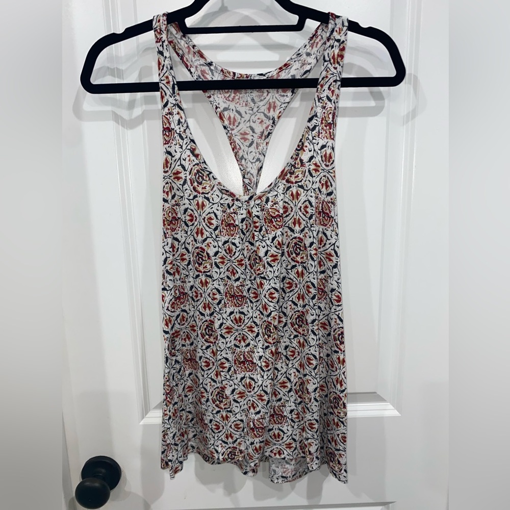 Flowy tank